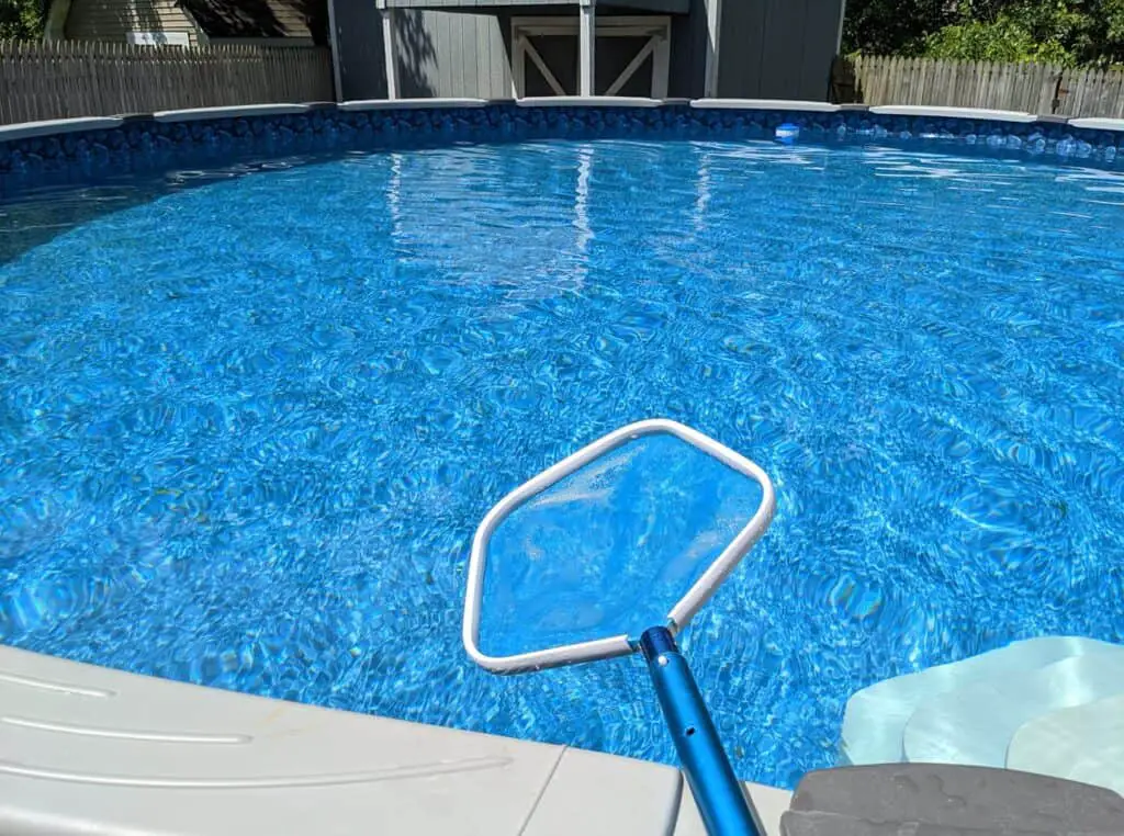 Tips on cleaning and maintaining above ground pool