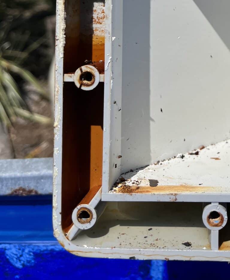 When the plastic casings are cracked, the screws will not tighten